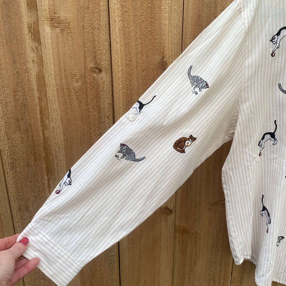 VINTAGE 90s Cat Embroidered Pinstripe Blouse Size Large Cat Lady Teacher Grandma - Picture 5 of 8